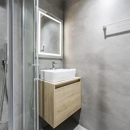 Gemelli Seafront Duplex By Ps Apartment Durres
